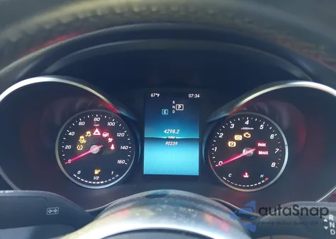 2019 Mercedes-Benz C 300 z USA, uszkodzony, nr VIN WDDWJ8DB6KF803628